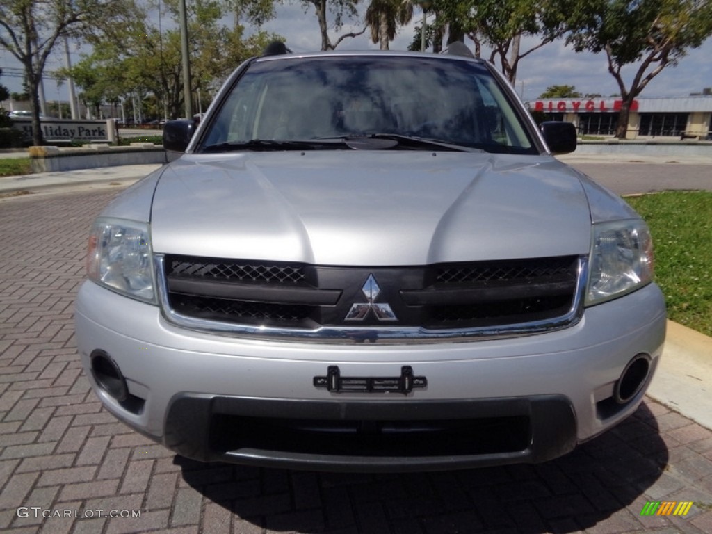 2006 Endeavor LS - Liquid Silver Metallic / Charcoal photo #68