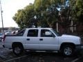 2005 Summit White Chevrolet Avalanche LT  photo #3