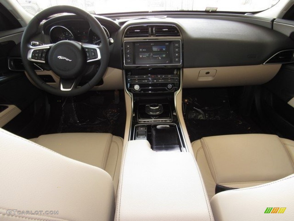 2018 XE 25t Prestige - Loire Blue Metallic / Latte photo #4