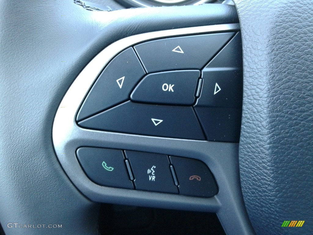 2019 Jeep Cherokee Latitude Plus Controls Photo #125944131