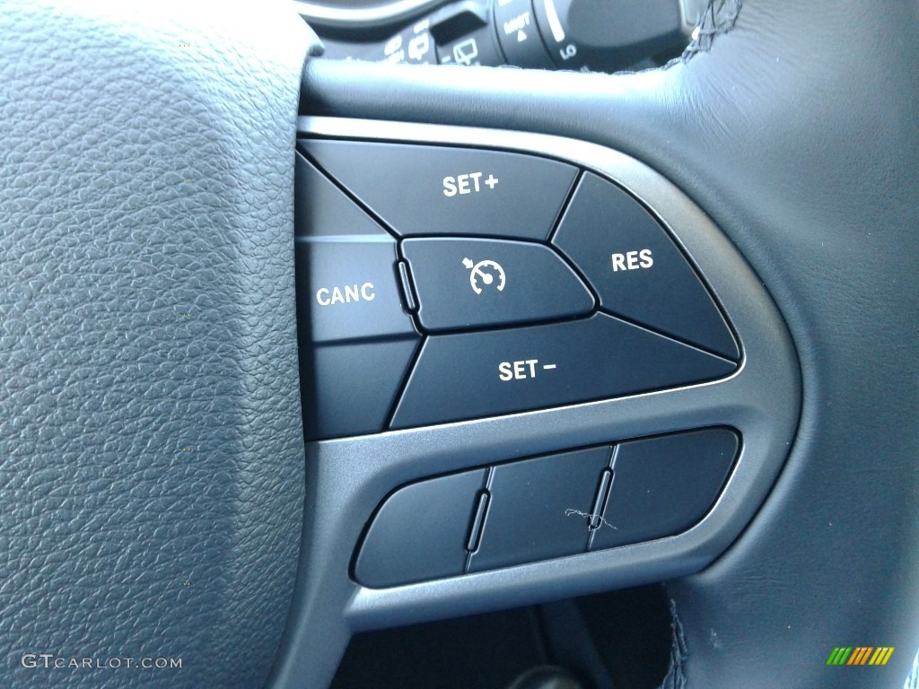 2019 Jeep Cherokee Latitude Plus Controls Photo #125944170
