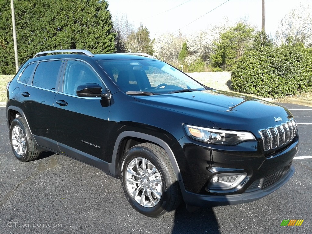 2019 Cherokee Latitude Plus - Diamond Black Crystal Pearl / Black photo #4