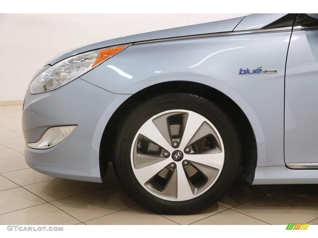 2012 Sonata Hybrid - Blue Sky Metallic / Gray photo #25