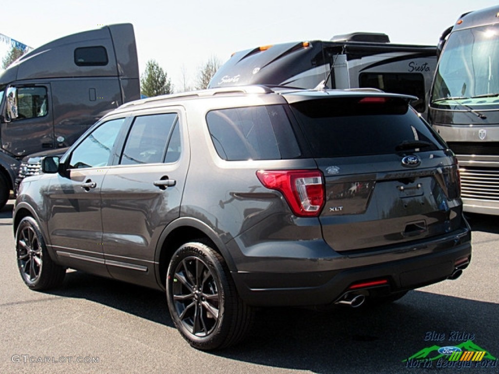 2018 Explorer XLT - Magnetic Metallic / Ebony Black photo #3