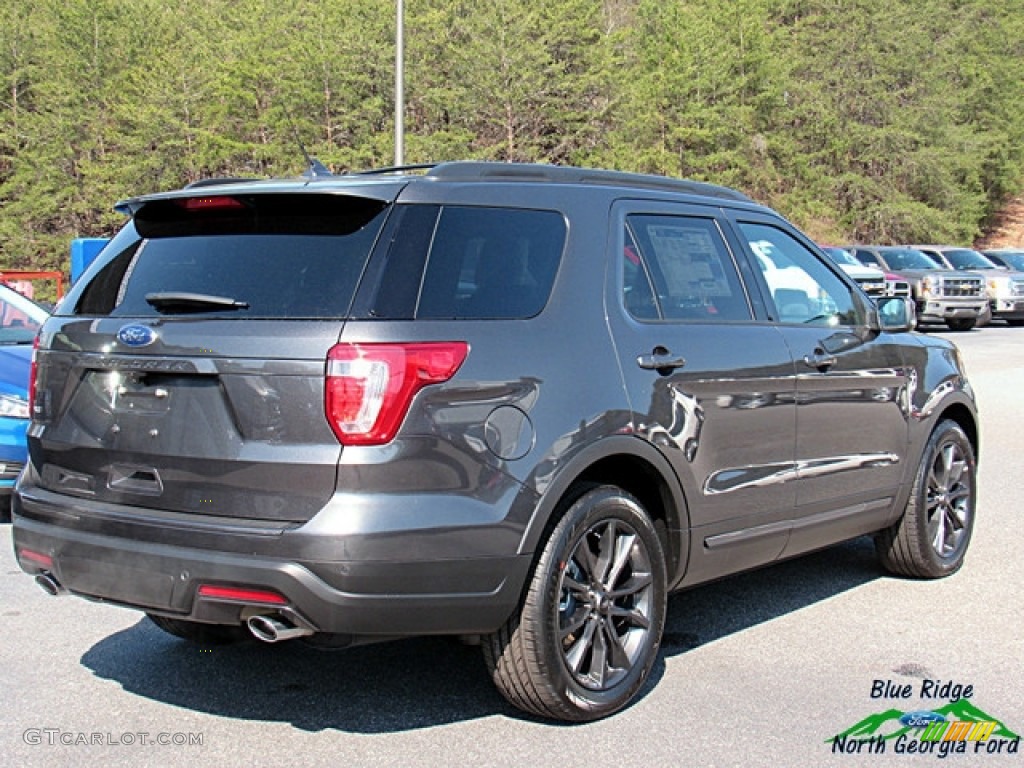 2018 Explorer XLT - Magnetic Metallic / Ebony Black photo #5