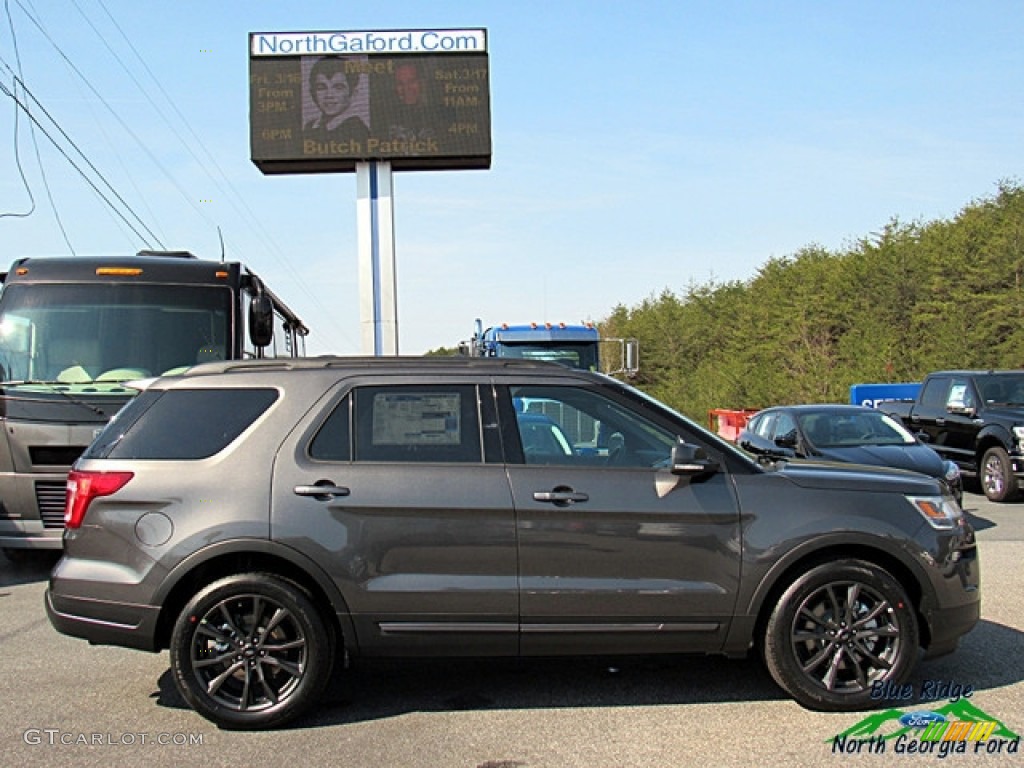 2018 Explorer XLT - Magnetic Metallic / Ebony Black photo #6