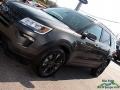 2018 Magnetic Metallic Ford Explorer XLT  photo #30