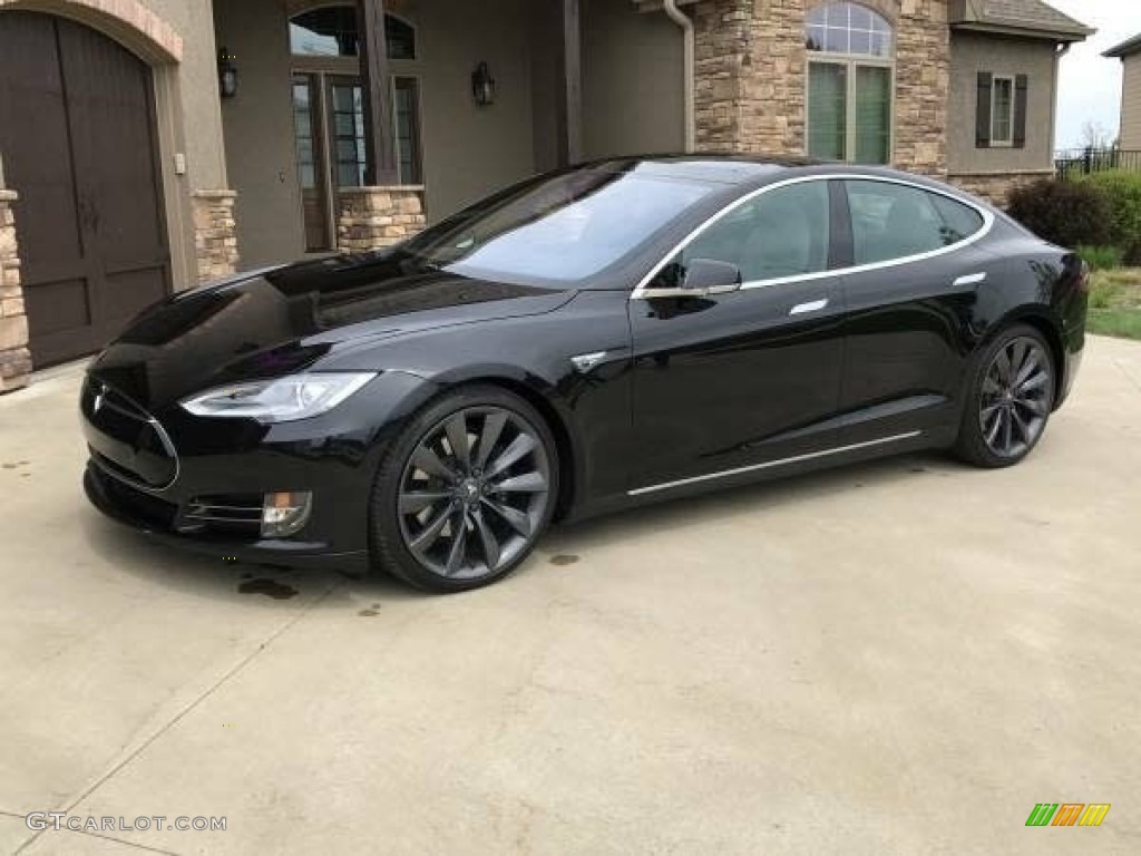 Solid Black 2015 Tesla Model S 85D Exterior Photo #125950554