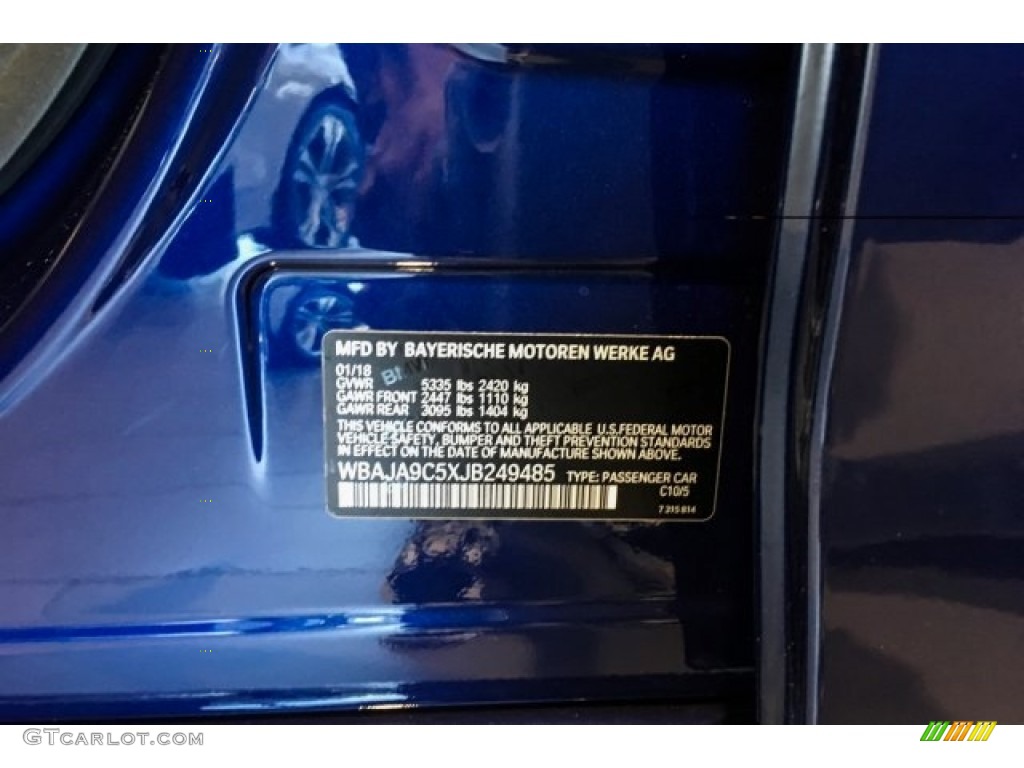 2018 5 Series 530e iPerfomance Sedan - Mediterranean Blue Metallic / Black photo #10