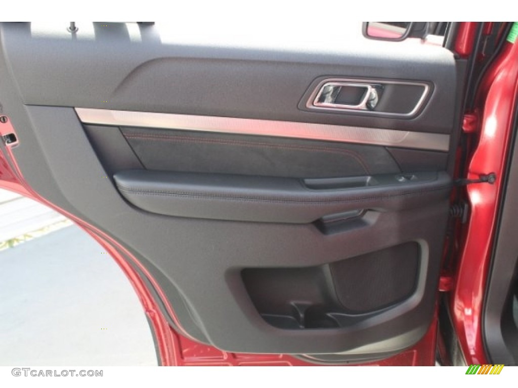 2018 Explorer XLT - Ruby Red / Ebony Black photo #22
