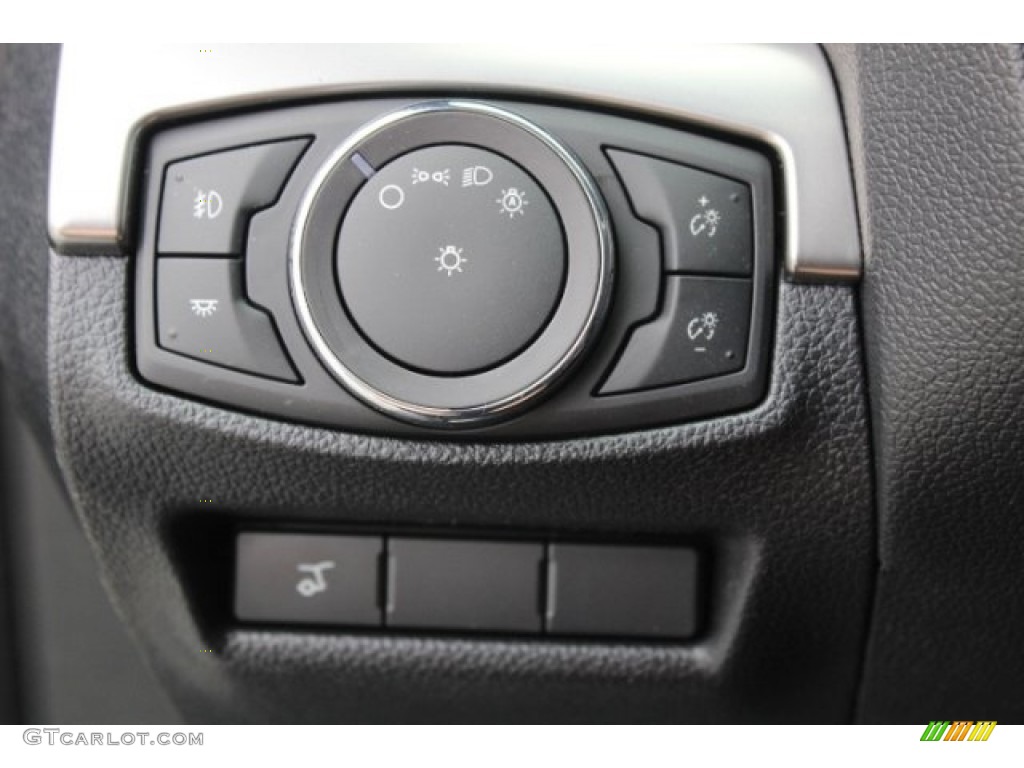 2018 Explorer XLT - Magnetic Metallic / Ebony Black photo #22