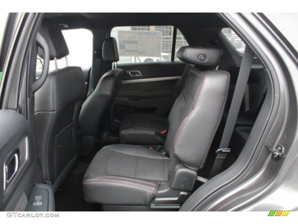2018 Explorer XLT - Magnetic Metallic / Ebony Black photo #24