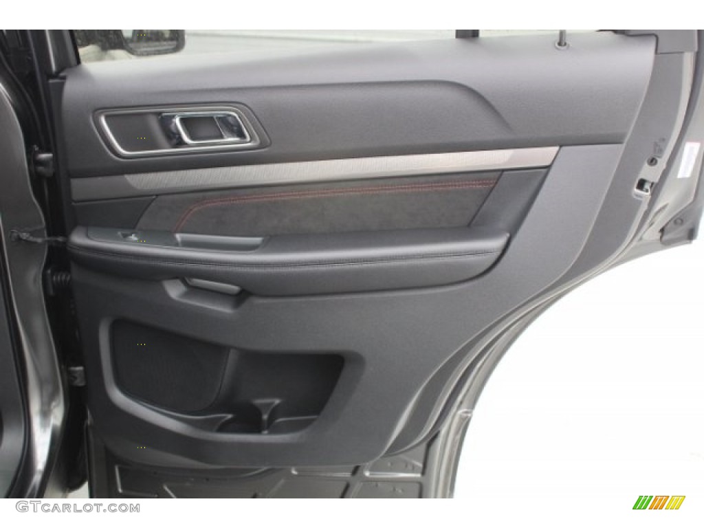 2018 Explorer XLT - Magnetic Metallic / Ebony Black photo #29