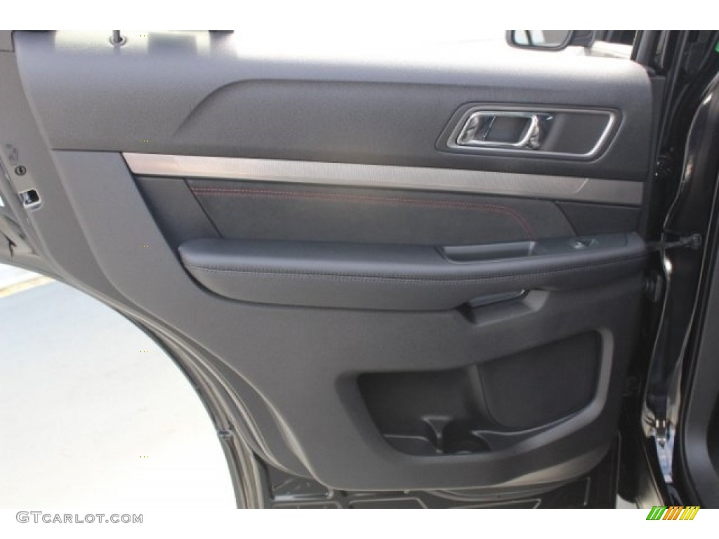 2018 Explorer XLT - Shadow Black / Ebony Black photo #23