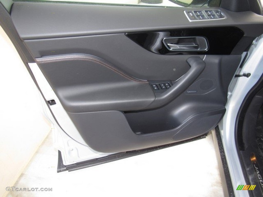 2018 F-PACE 25t AWD Prestige - Indus Silver Metallic / Ebony photo #24