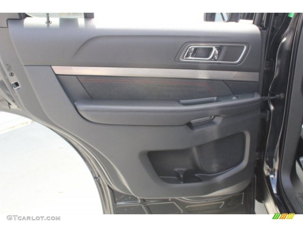 2018 Explorer XLT - Shadow Black / Ebony Black photo #23