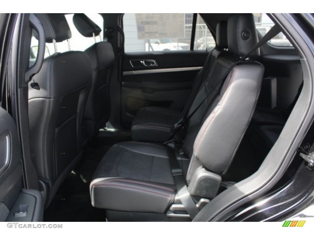 2018 Explorer XLT - Shadow Black / Ebony Black photo #24