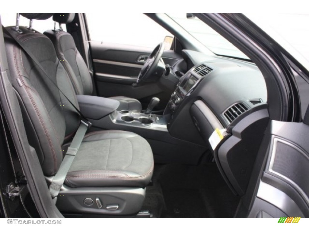2018 Explorer XLT - Shadow Black / Ebony Black photo #34