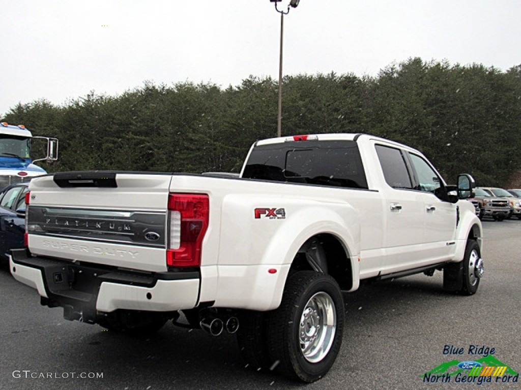 2018 F450 Super Duty Platinum Crew Cab 4x4 - White Platinum / Black photo #5