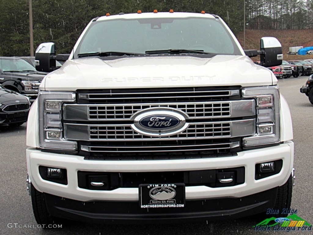 2018 F450 Super Duty Platinum Crew Cab 4x4 - White Platinum / Black photo #8