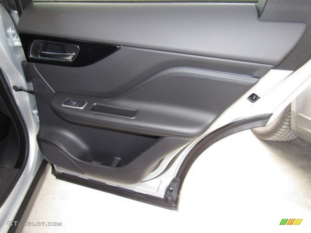 2018 F-PACE 30t AWD Premium - Indus Silver Metallic / Ebony photo #21