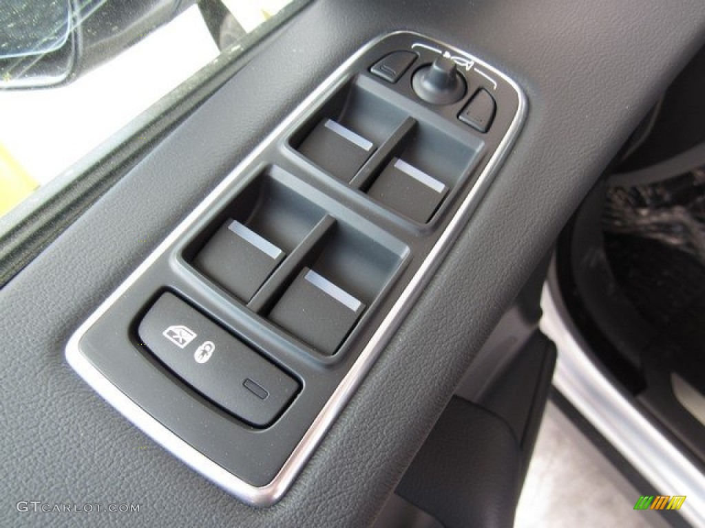 2018 F-PACE 30t AWD Premium - Indus Silver Metallic / Ebony photo #24