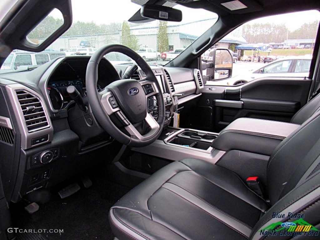 2018 F450 Super Duty Platinum Crew Cab 4x4 - White Platinum / Black photo #31