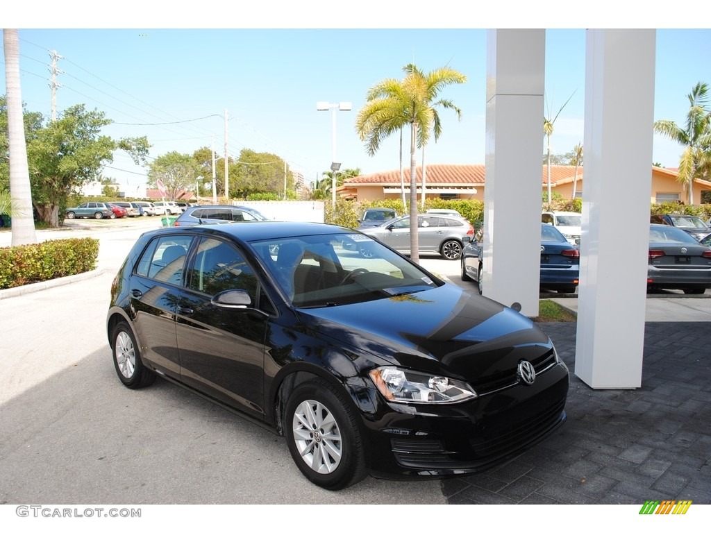 2015 Golf 4 Door 1.8T S - Black / Black photo #1