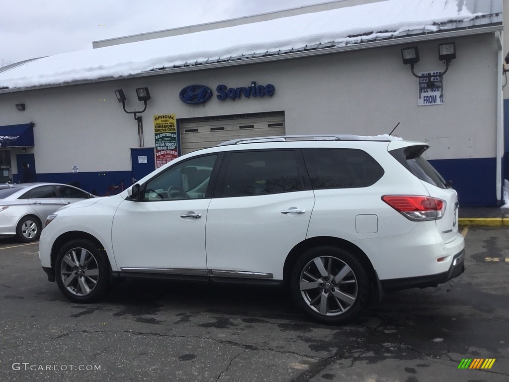 2013 Pathfinder Platinum 4x4 - Moonlight White / Almond photo #6