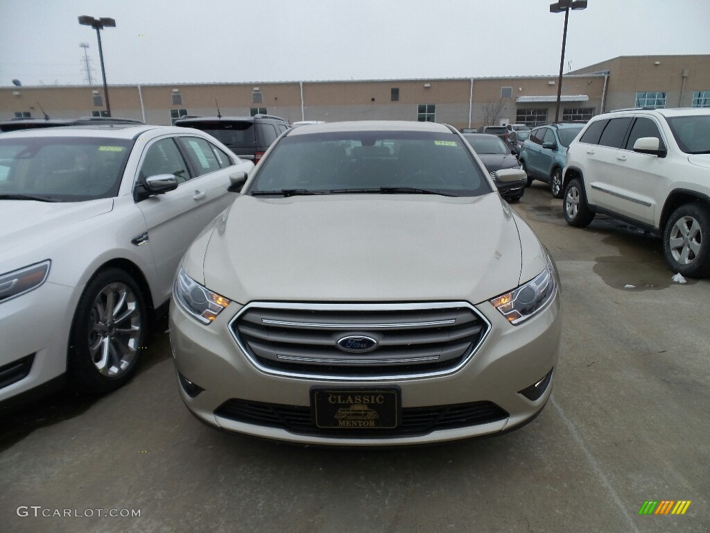 2018 Taurus SEL - White Gold / Charcoal Black photo #2