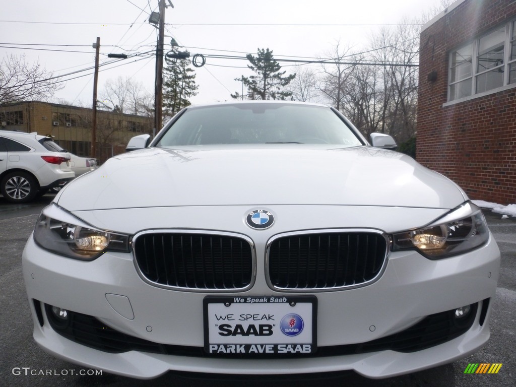 2015 3 Series 328i xDrive Sedan - Mineral White Metallic / Black photo #9