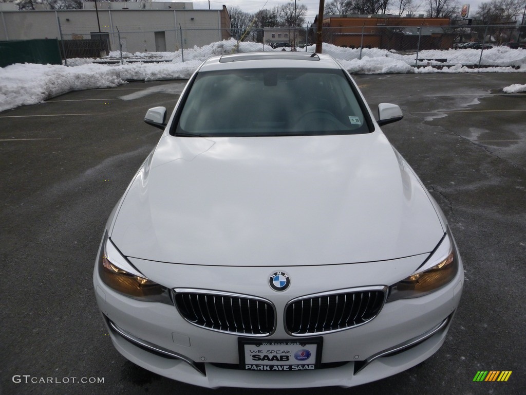 2015 3 Series 328i xDrive Gran Turismo - Alpine White / Black photo #8