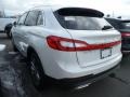2018 White Platinum Metallic Tri-Coat Lincoln MKX Reserve AWD  photo #3