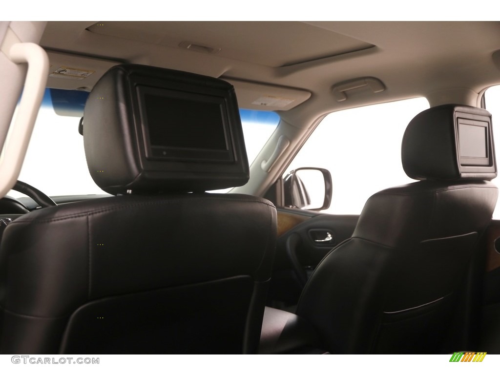 2011 QX 56 4WD - Liquid Platinum / Graphite photo #31