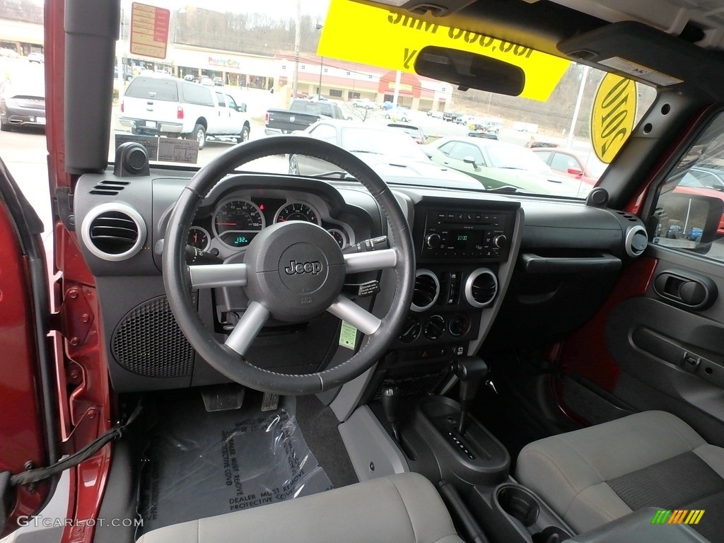 2010 Wrangler Unlimited Sahara 4x4 - Red Rock Crystal Pearl / Dark Slate Gray/Medium Slate Gray photo #14