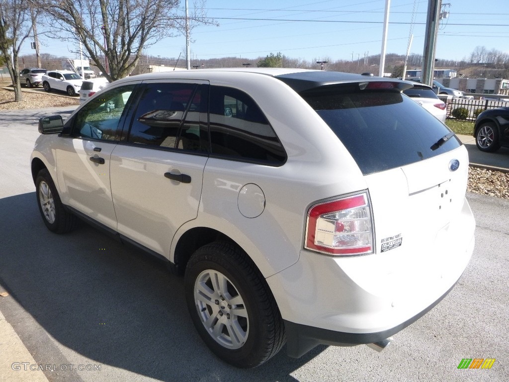 2010 Edge SE - White Suede / Medium Light Stone photo #7