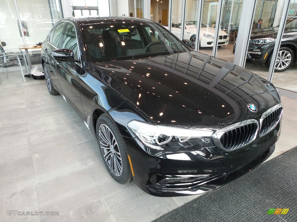 2018 5 Series 530i xDrive Sedan - Jet Black / Black photo #1