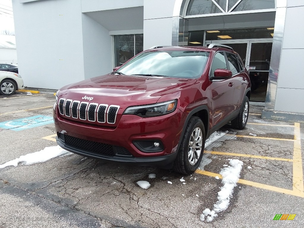 Velvet Red Pearl Jeep Cherokee