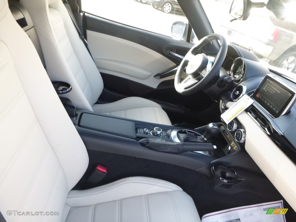 2018 Fiat 124 Spider Lusso Roadster Front Seat Photo #125971286