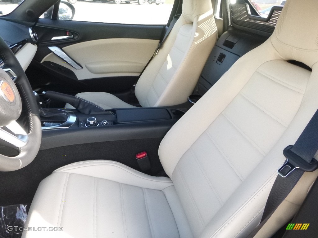 2018 Fiat 124 Spider Lusso Roadster Front Seat Photo #125971376