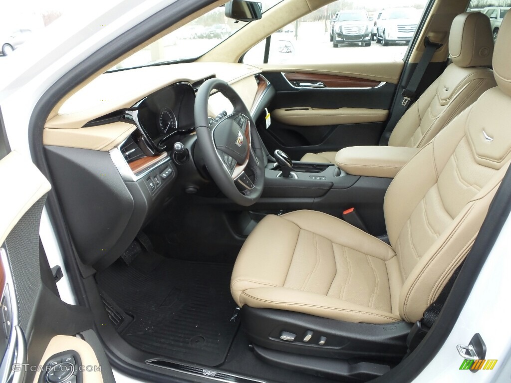 2018 Cadillac XT5 Platinum AWD Interior Color Photos