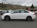 2017 Super White Toyota Camry SE  photo #4