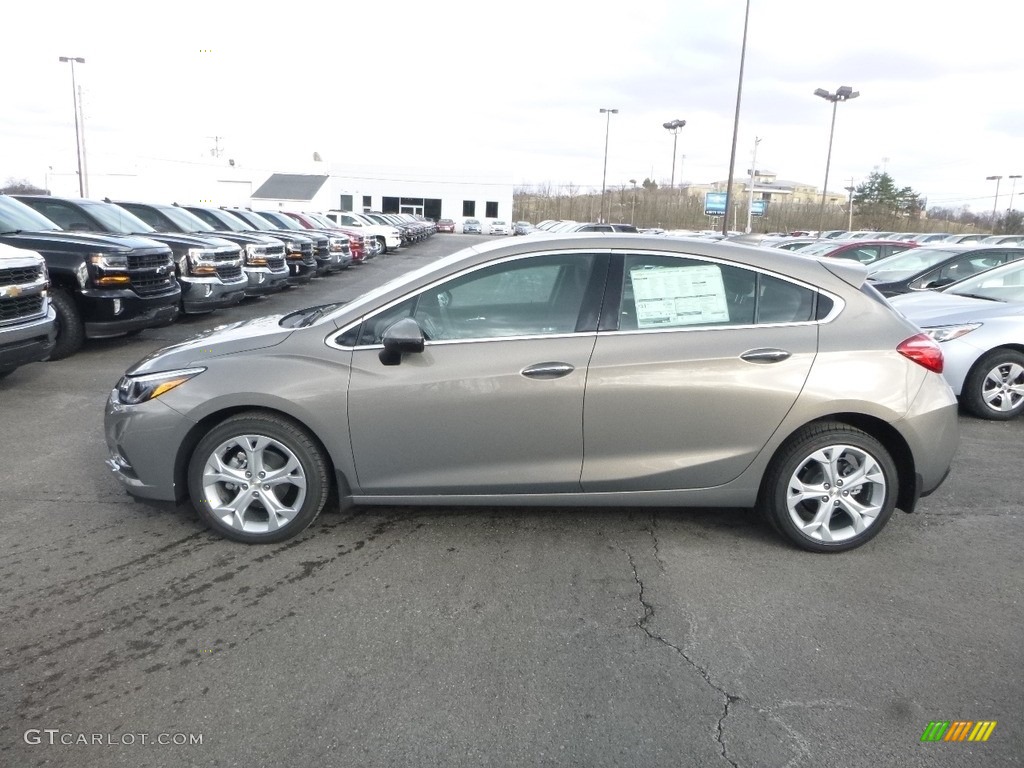 Pepperdust Metallic 2018 Chevrolet Cruze Premier Hatchback Exterior Photo #125977622