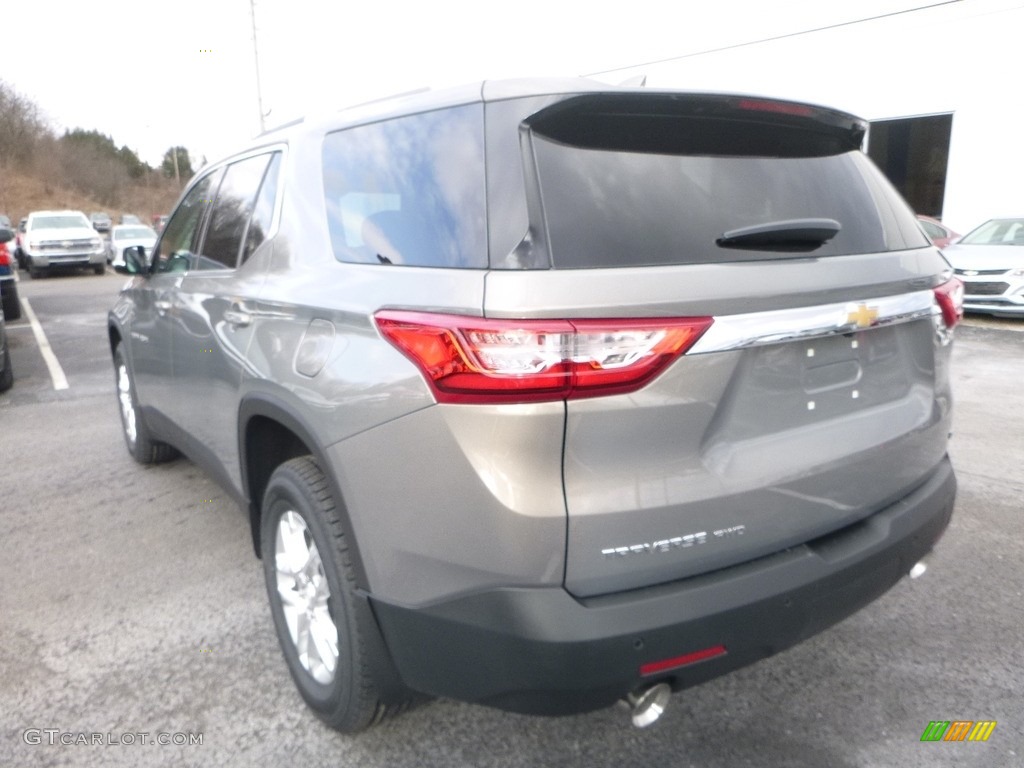 2018 Traverse LT AWD - Pepperdust Metallic / Jet Black photo #3