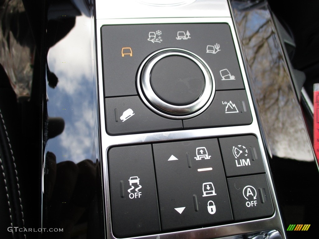 2018 Land Rover Discovery HSE Luxury Controls Photo #125980825