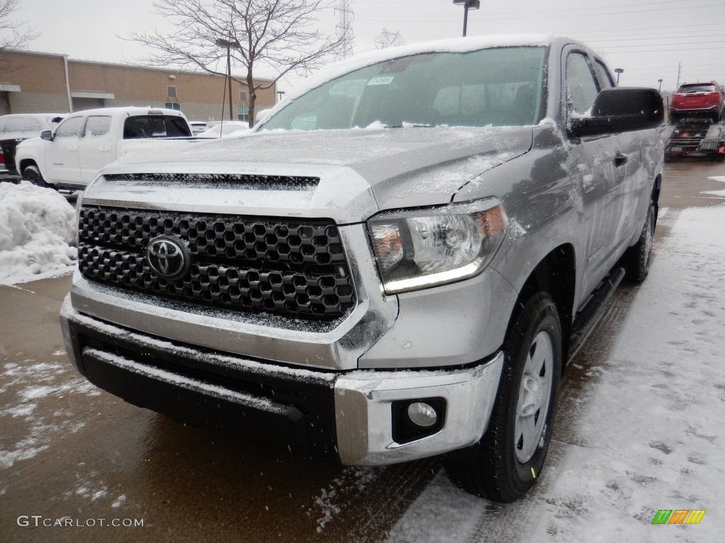 2018 Tundra SR5 Double Cab 4x4 - Silver Sky Metallic / Graphite photo #1