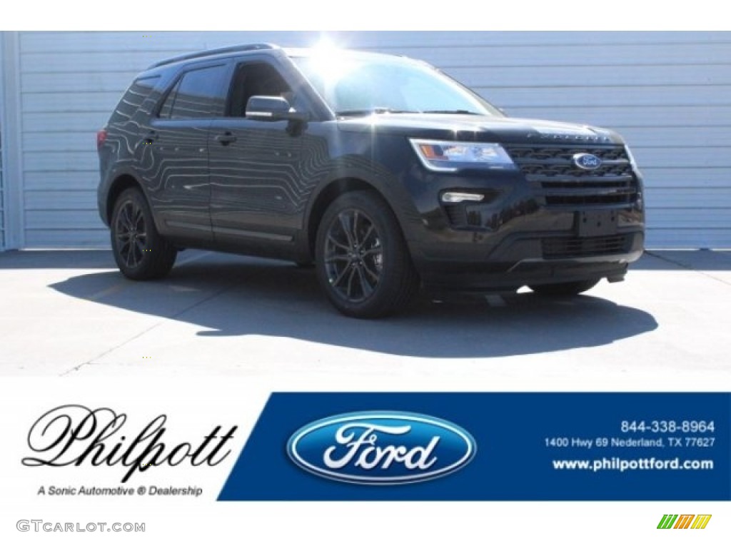 Shadow Black Ford Explorer