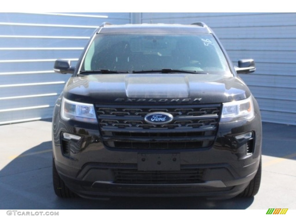 2018 Explorer XLT - Shadow Black / Ebony Black photo #2