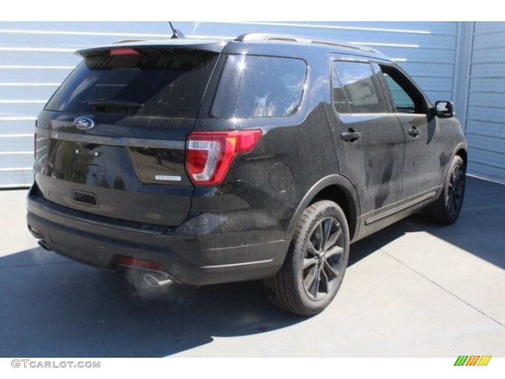 2018 Explorer XLT - Shadow Black / Ebony Black photo #9