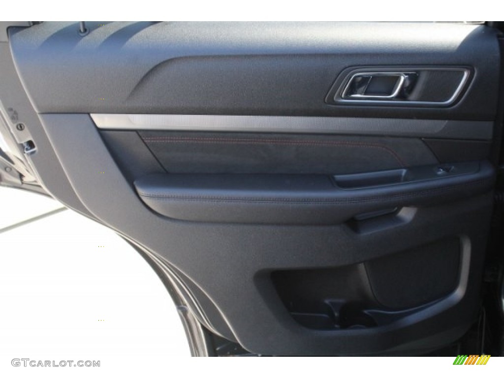 2018 Explorer XLT - Shadow Black / Ebony Black photo #25